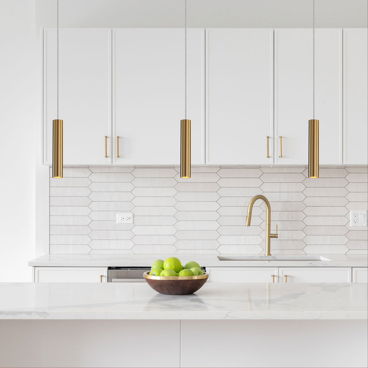 Oriel Tig Satin Brass Sleek Cylindrical Pendant