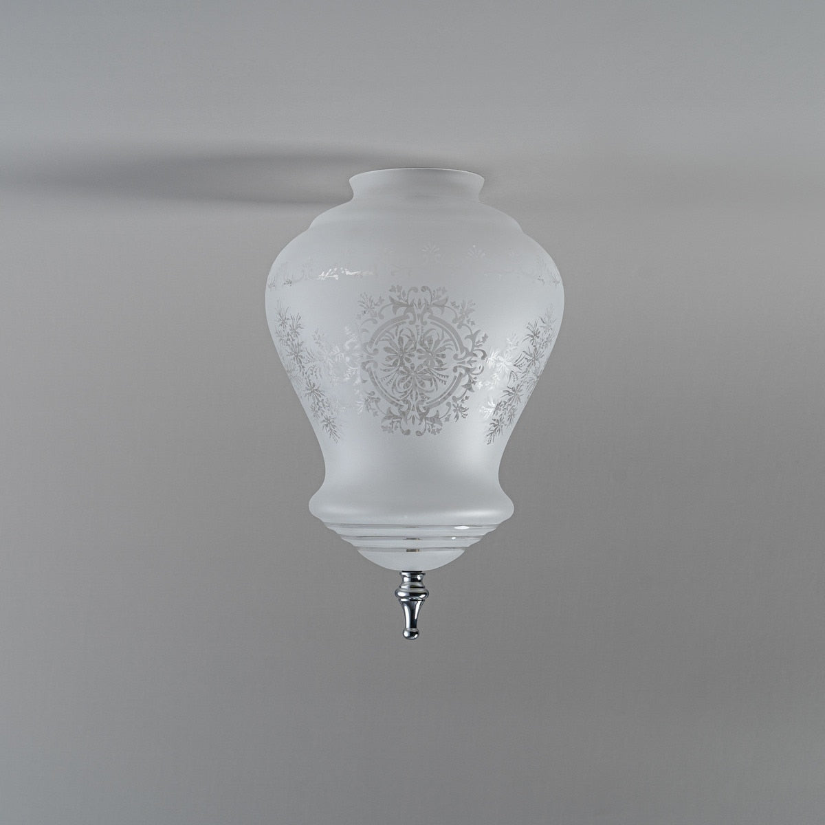 Lighting Insprirations Cambridge Large Shade With Chrome Finial