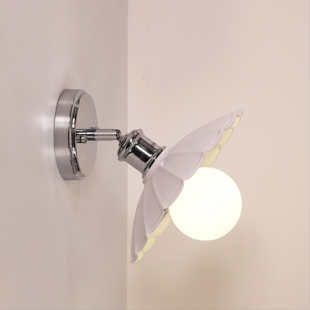 Oriel Brolli.25 25cm Pleated Metal Shade