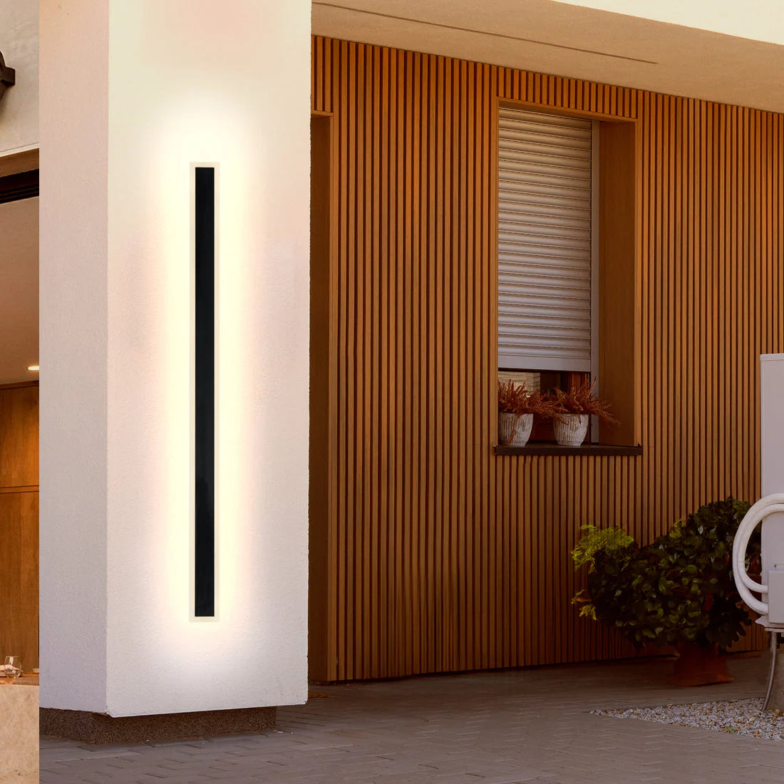 Brilliant Black Hendrick 22W 120cm LED Wall Light