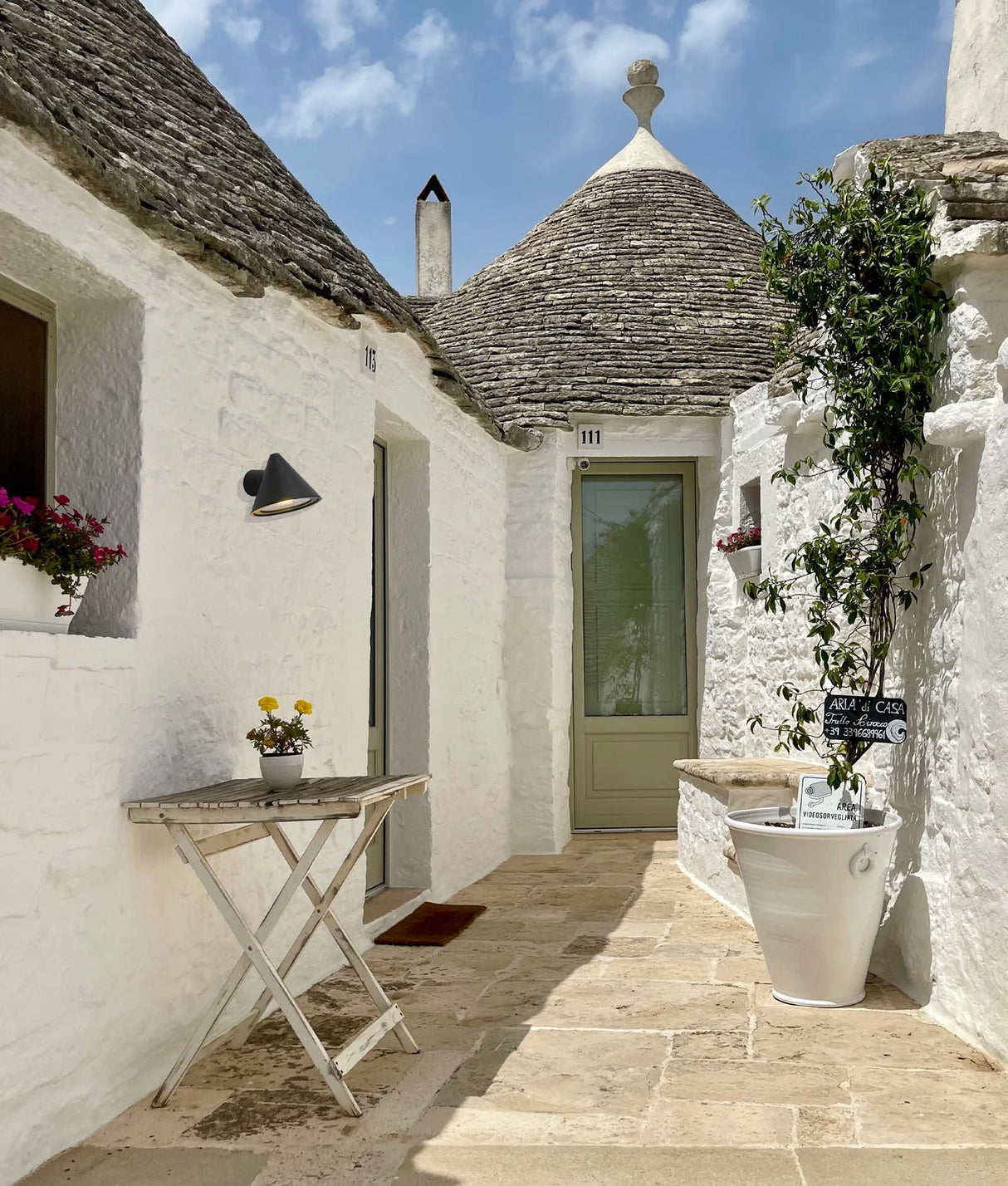 CLA Cuchara Exterior Cone Surface Mounted Wall Lights IP65 / IP44