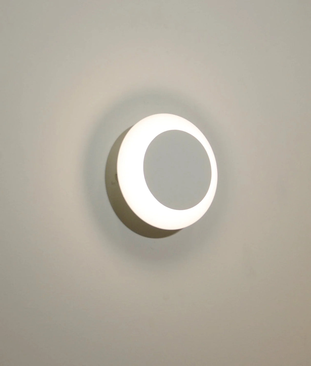 CLA LIMA City Series LED Tri-CCT Interior Rotatable Dimmable Wall Light
