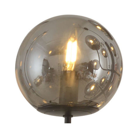 V&M Hampton 8 Light Pendant