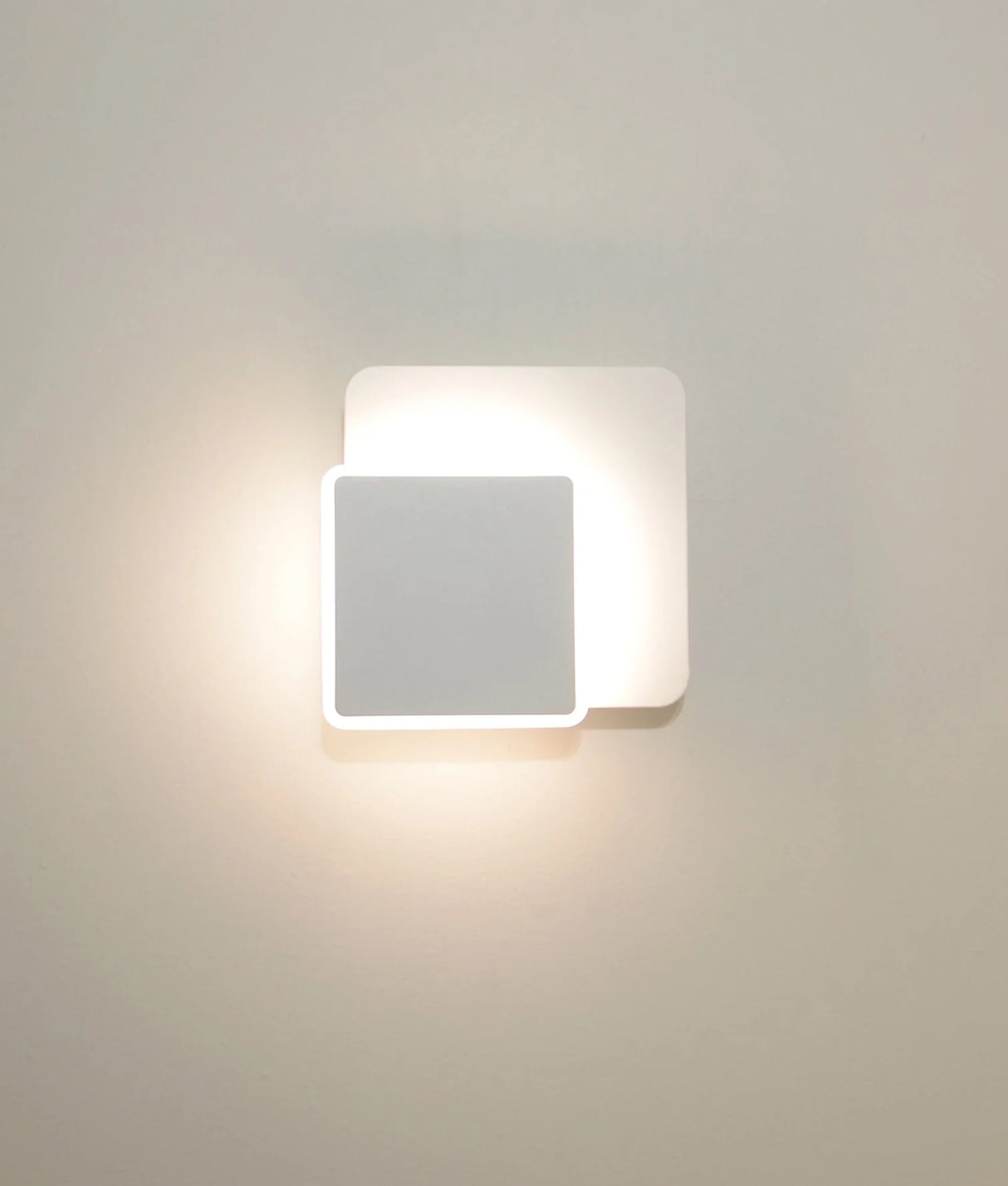 CLA LIMA City Series LED Tri-CCT Interior Rotatable Dimmable Wall Light