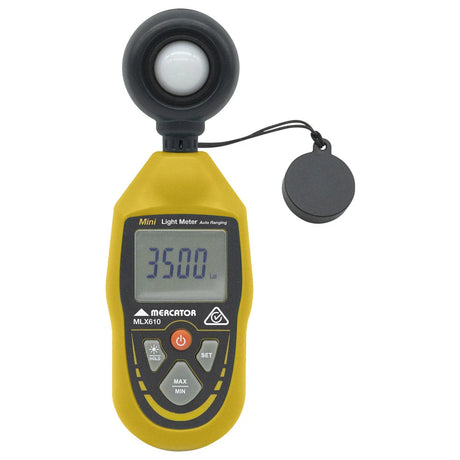 Accurate battery-operated lux meter for illumination testing