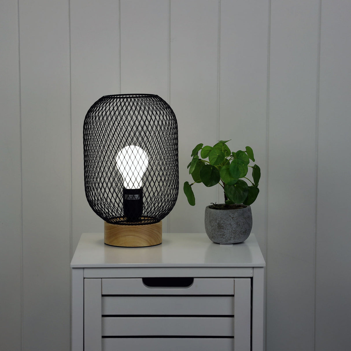 Oriel Lighting TILDA MESH TABLE LAMP