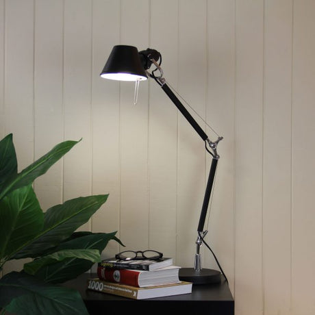 Oriel Lighting FORMA LAMP Retro Styled Adjustable Task Lamp