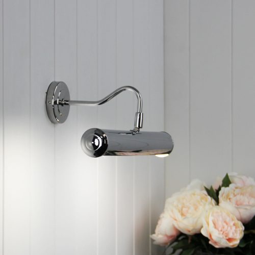 Oriel Lighting Traditional wall mounted picture light