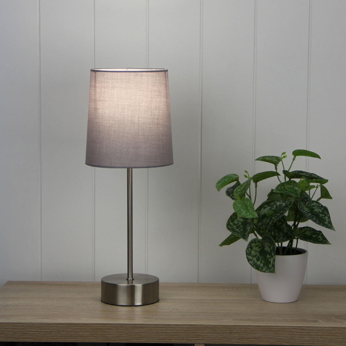 Oriel Lighting Lancet Touch Lamp