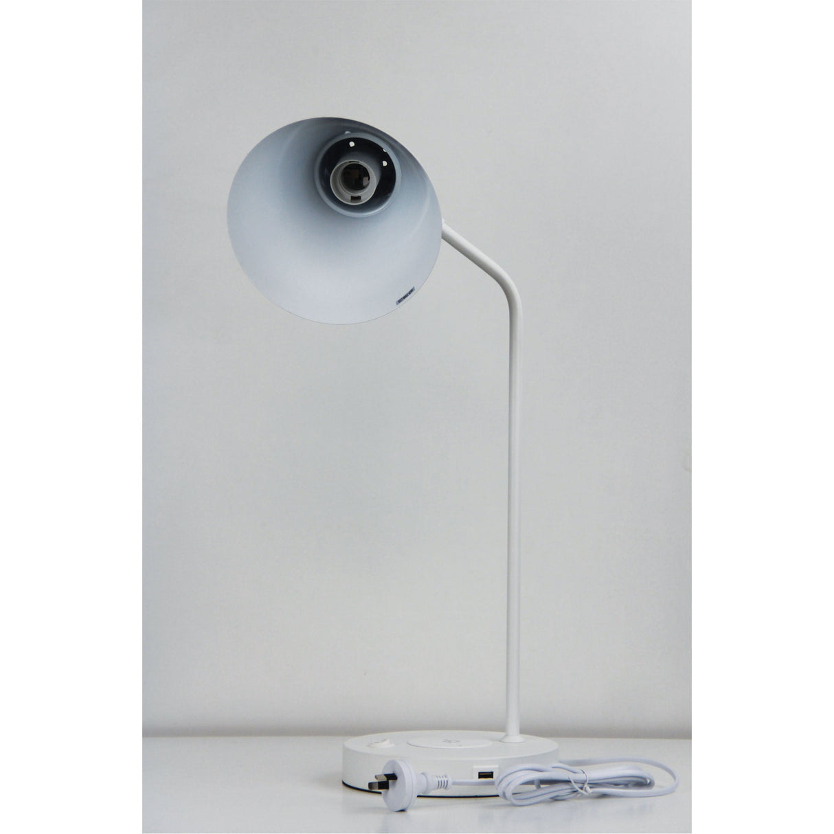 Oriel Lighting TARGA DESK LAMP with USB and wireless charging