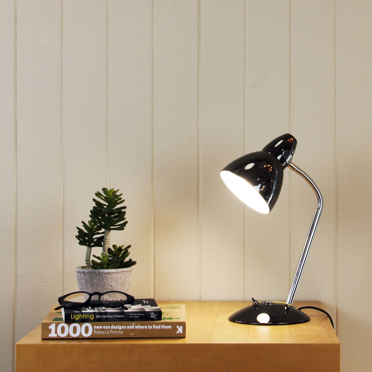 Oriel Lighting TRAX Classic Gooseneck Metal Task Lamp