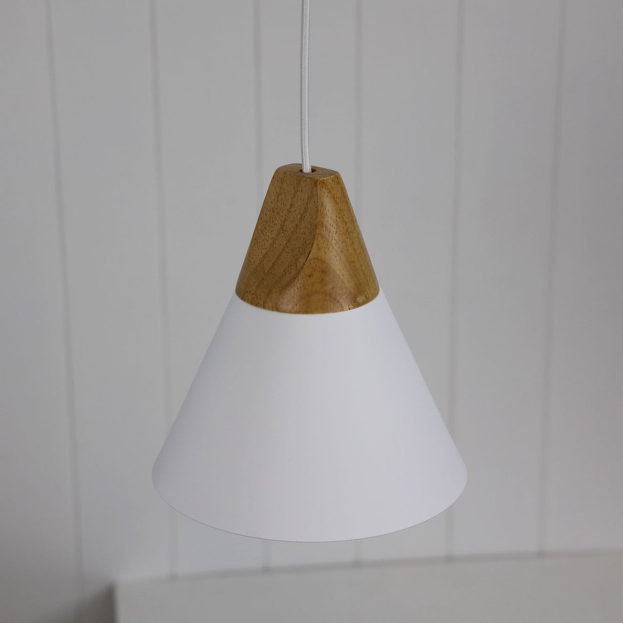 Oriel Lighting TRIGO 20 Single Pendant