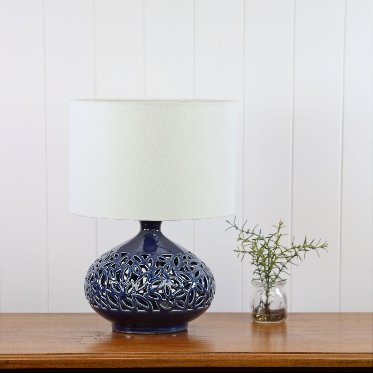 Oriel DOUGLAS Ceramic Table Lamp with Shade